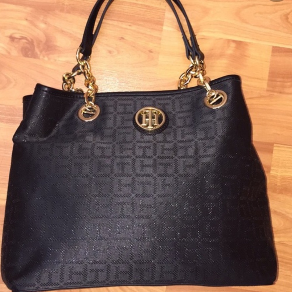 Authentic Tommy Hilfiger Black/gold Purse